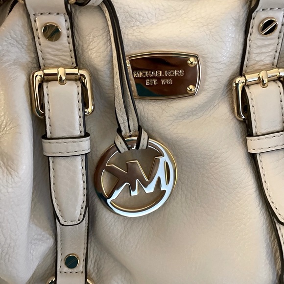 Michael Kors Leather Vanilla Satchel Handbag - Medium - Picture 11 of 12